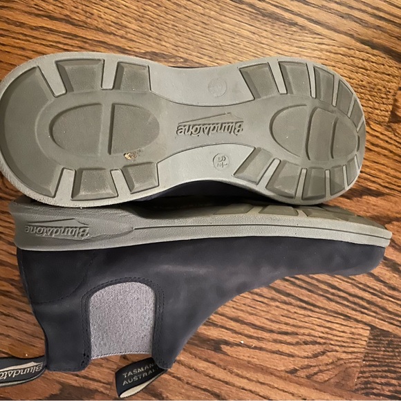 Navy Blundstone Chelsea boots - Picture 4 of 5